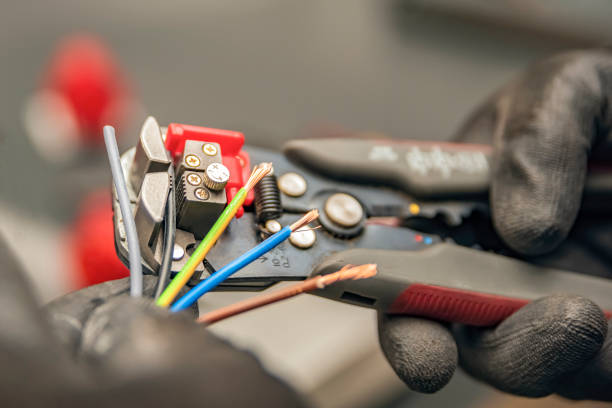 Best Home Electrical Repair  in Watergate, FL